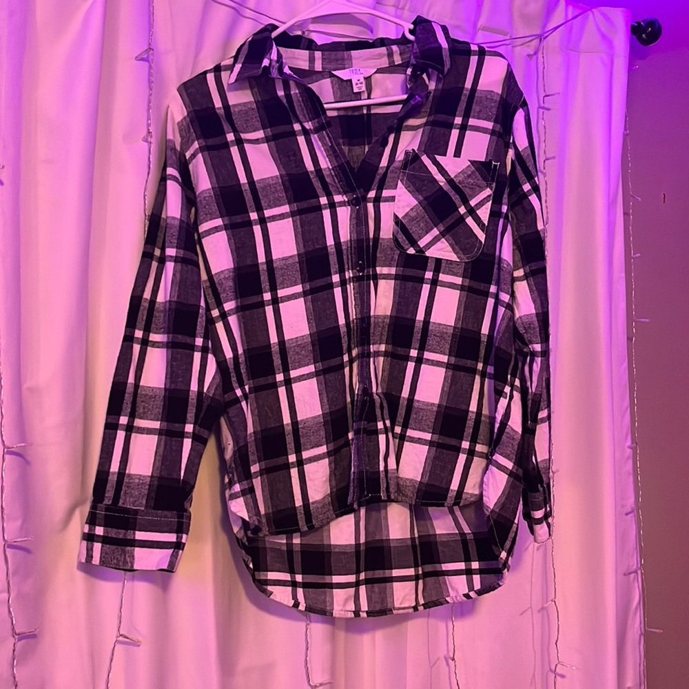 Black and white plaid button up worn once